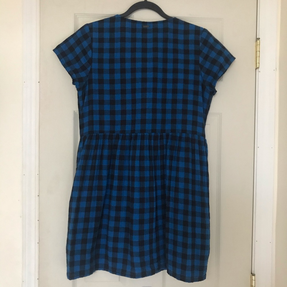 Volcom dress - Picture 2 of 3
